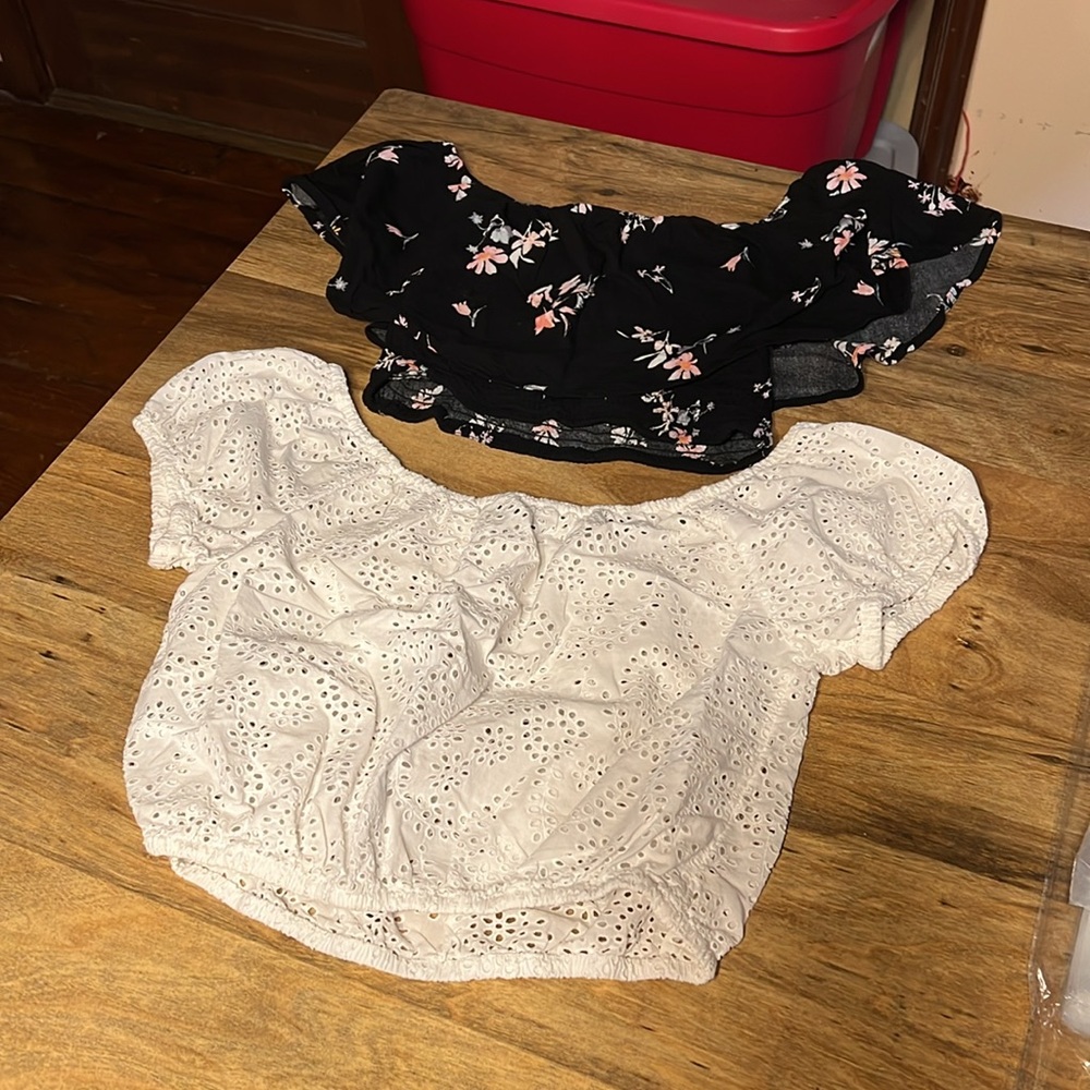 Medium Crop Bundle American Eagle Eyelet Crop & K… - image 2